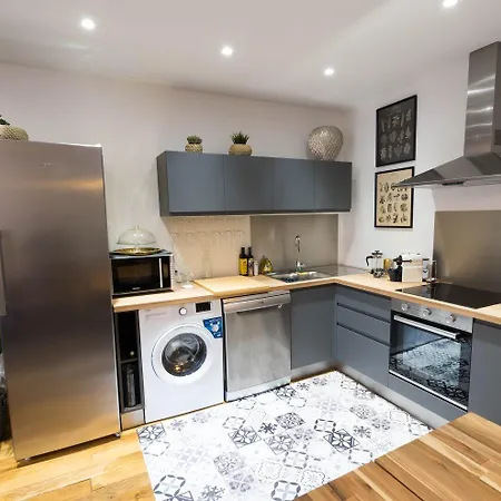Appartunique - Chez Helder - Standing, Calme & Design Apartment